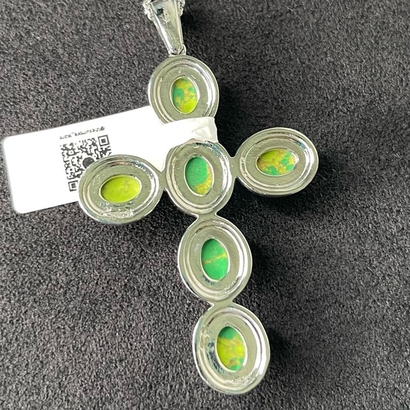 🔥 NWT Mojave Green Turquoise Cross Pendant Necklace - Picture 6 of 7
